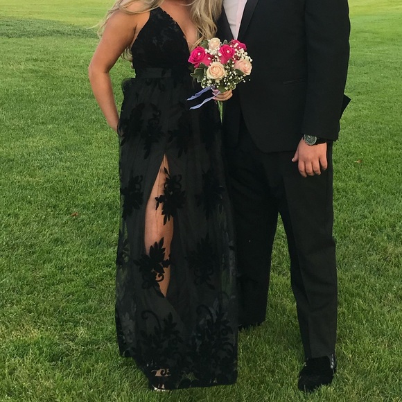 Black prom dress - Picture 4 of 4